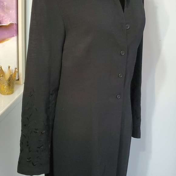Full length black lightweight overcoat. - Picture 7 of 7